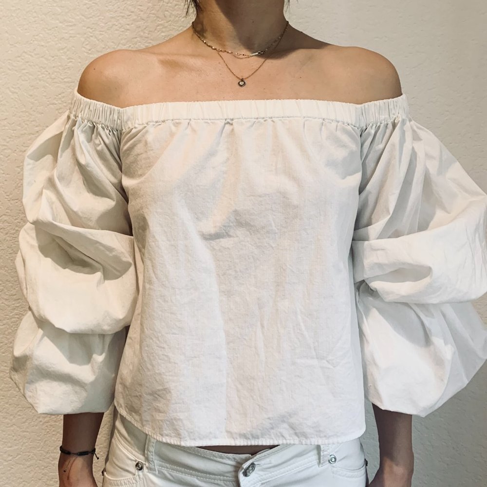 ZARA white off shoulder top with puffy sleeves/s